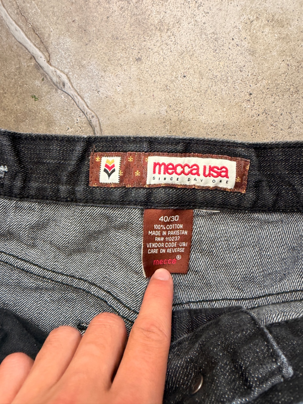 mecca Men's Black Wide-Leg Denim Jeans - Picture 4 of 5